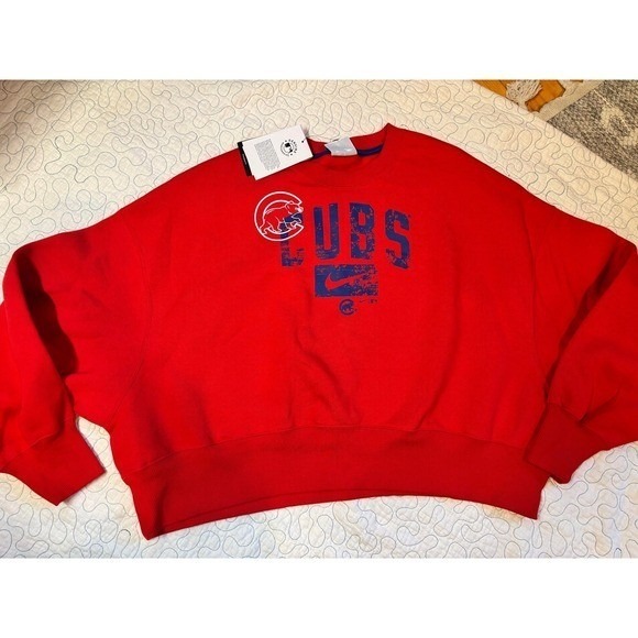 Nike Chicago Cubs Red Cropped Crew Neck Sweatshirt Women's Size Small - Picture 1 of 6